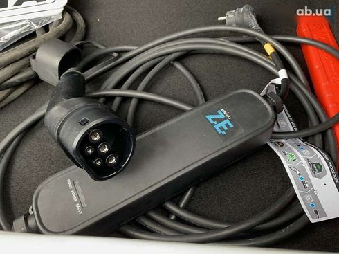 Renault Zoe 2020 - фото 30