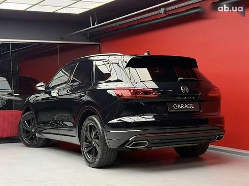 Volkswagen Touareg 2021 - фото 22