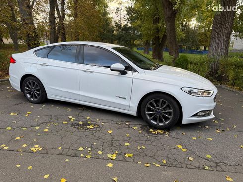 Ford Fusion 2017 белый - фото 4