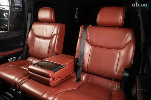Lexus LX 2015 - фото 17