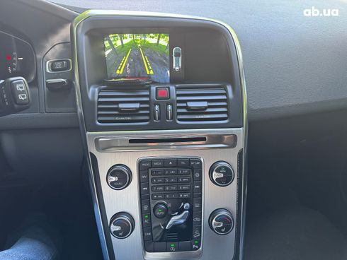 Volvo XC60 2016 синий - фото 14