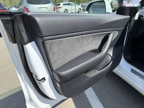 Tesla Model 3 2019 - фото 12