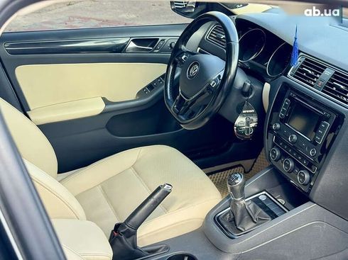 Volkswagen Jetta 2015 - фото 2