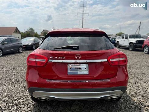 Mercedes-Benz GLA-Класс 2015 - фото 15