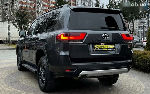 Toyota Land Cruiser 2022 - фото 5