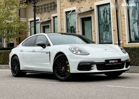Porsche Panamera 2017 - фото 28