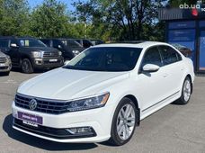 Продажа б/у Volkswagen Passat 2016 года - купить на Автобазаре
