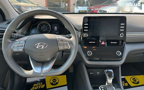 Hyundai Ioniq 2021 - фото 19