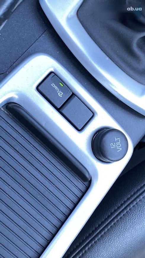 Volvo V50 2011 - фото 28