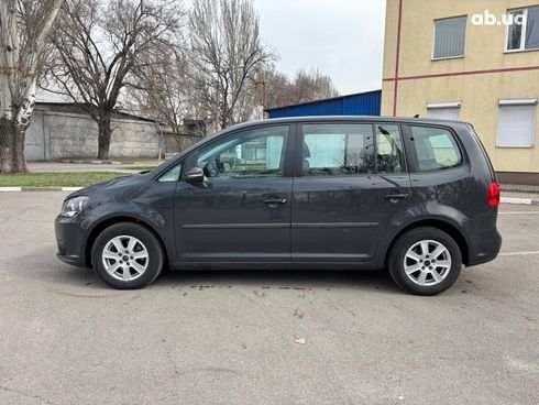 Volkswagen Touran 2014 серый - фото 2