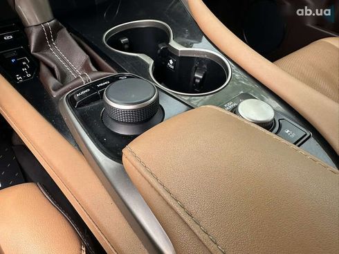 Lexus RX 2017 - фото 16