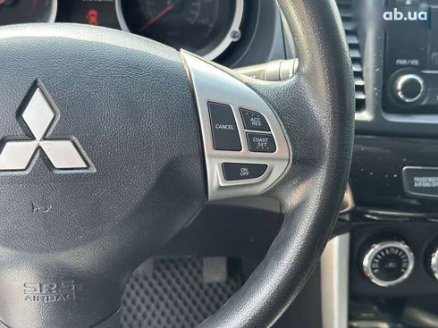 Mitsubishi Lancer 2016 - фото 16