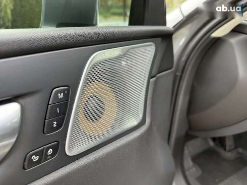 Volvo XC60 2020 - фото 11