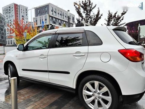 Mitsubishi Outlander 2015 - фото 13