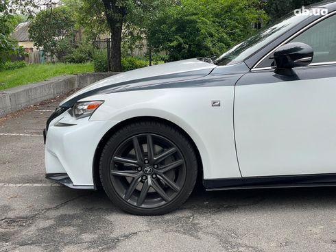 Lexus IS 2016 белый - фото 7