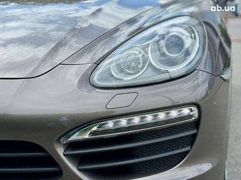 Porsche Cayenne 2011 - фото 16