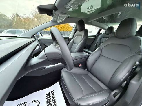 Tesla Model 3 2024 - фото 16