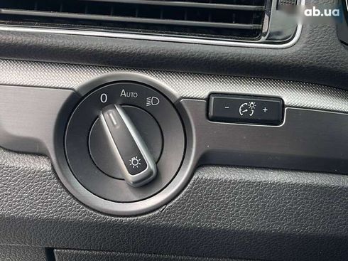 Volkswagen Passat 2017 - фото 20