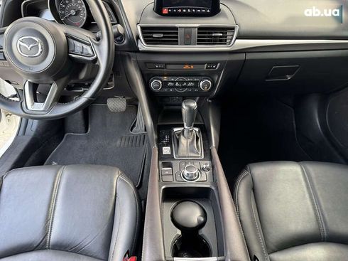 Mazda 3 2018 - фото 14
