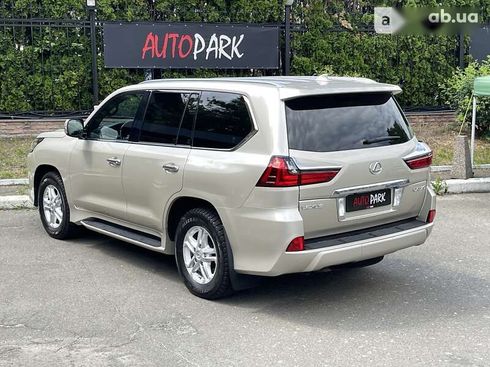 Lexus LX 2016 - фото 11