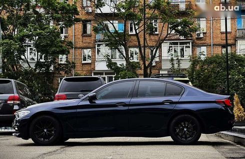 BMW 5 серия 2016 - фото 10