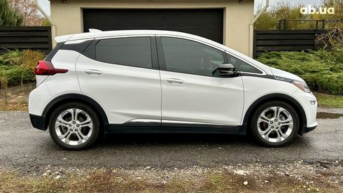 Chevrolet Bolt 2019 белый - фото 3