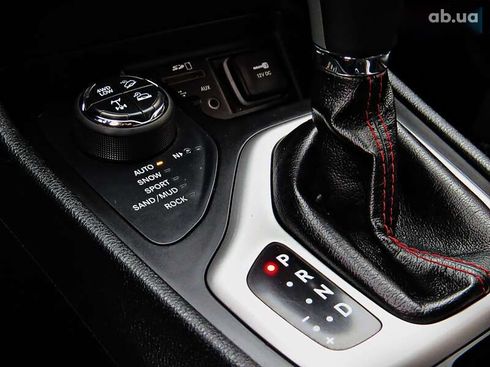 Jeep Cherokee 2017 - фото 18