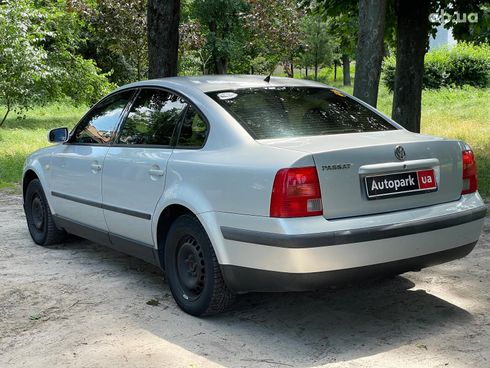 Volkswagen passat b5 1999 серый - фото 13