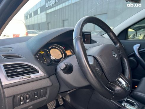 Renault Megane 2015 серый - фото 18