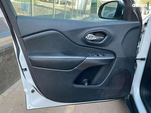 Jeep Cherokee 2018 - фото 14