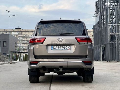 Toyota Land Cruiser 2021 - фото 7