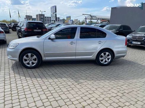 Skoda Octavia 2010 - фото 4
