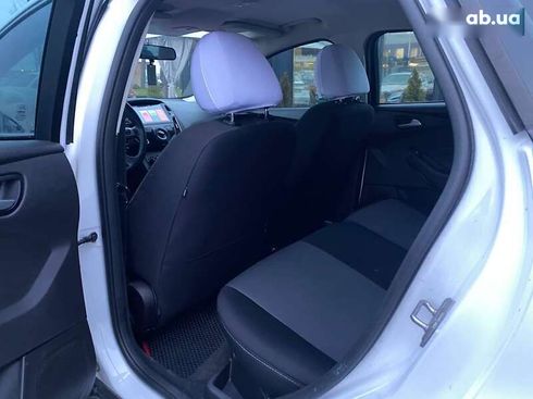 Ford Focus 2013 - фото 24