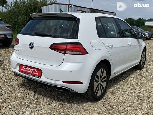 Volkswagen e-Golf 2020 - фото 11