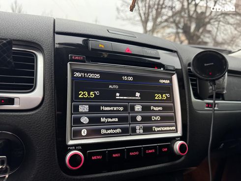 Volkswagen Touareg 2012 черный - фото 30