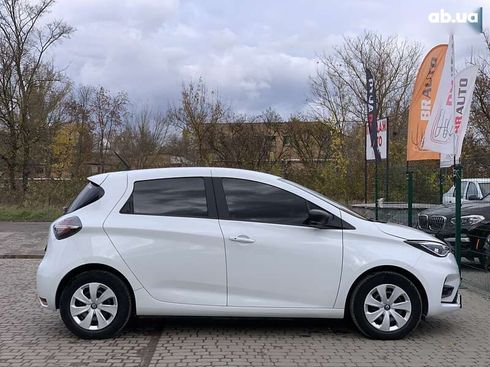 Renault Zoe 2020 - фото 22