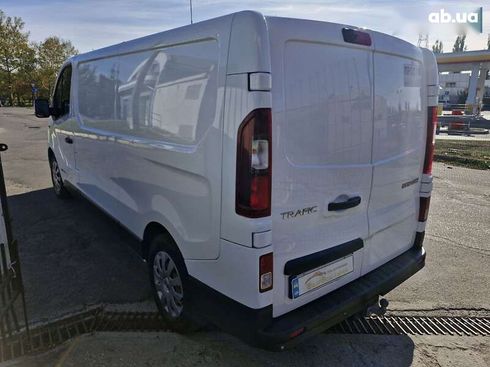 Renault Trafic 2015 - фото 4