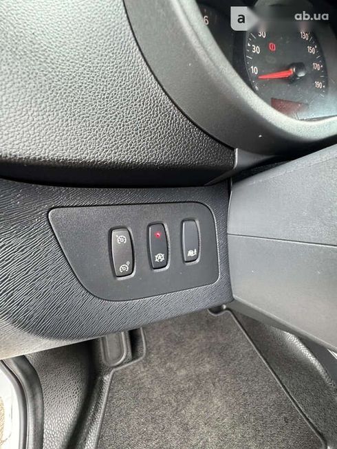 Renault Kangoo 2019 - фото 18