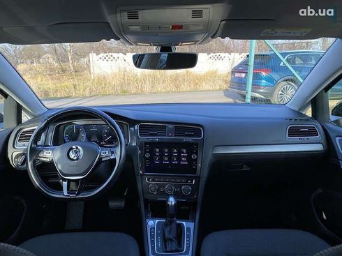 Volkswagen e-Golf 2020 - фото 24