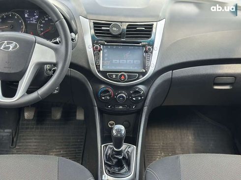 Hyundai Accent 2016 - фото 23