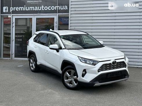 Toyota RAV4 2019 - фото 3