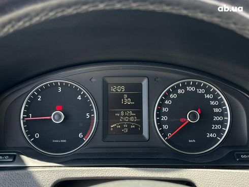 Volkswagen Caravelle 2013 серый - фото 39