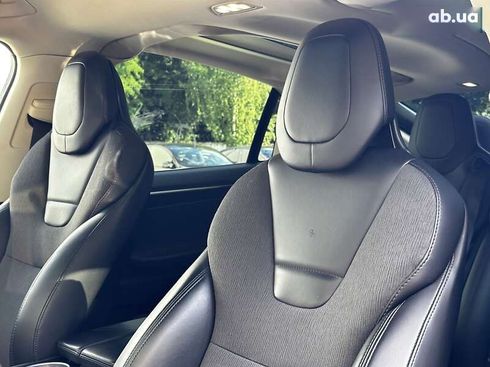 Tesla Model X 2017 - фото 13