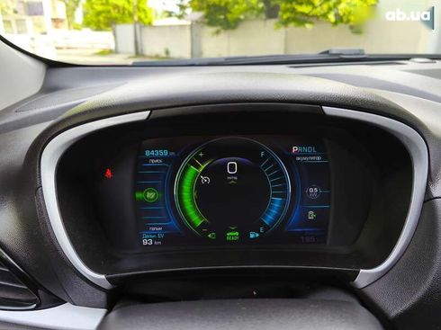 Chevrolet Volt 2017 - фото 20