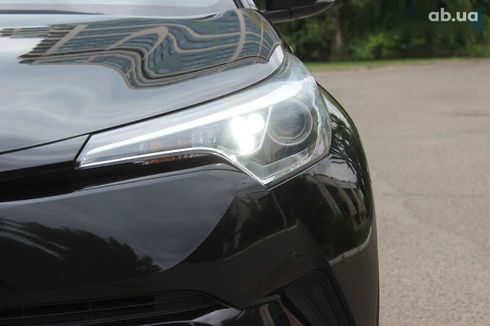 Toyota C-HR 2019 - фото 17