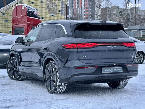 BYD Tang 2025 серый - фото 3