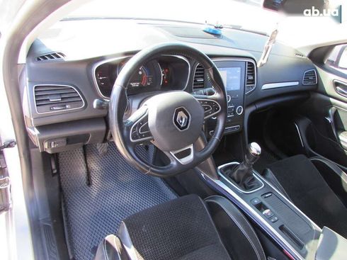 Renault Megane 2017 - фото 7