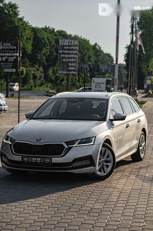 Skoda Octavia 2020 - фото 4