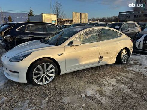 Tesla Model 3 2019 - фото 2