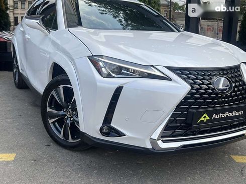 Lexus UX 2021 - фото 2